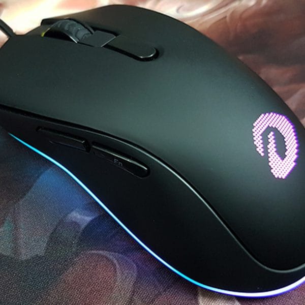 chuot-may-tinh-co-day-gaming-dareu-em908-led-rgb