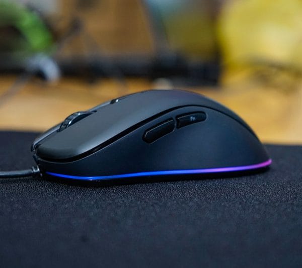 chuot-may-tinh-co-day-gaming-dareu-em908-led-rgb