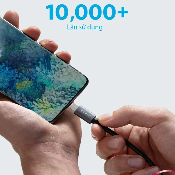 Cáp USB-C sang HDMI Anker A8730 có độ bền vượt trội hơn 10.000 lần cắm rút, dây bện dù chống rối và đầu nhôm cao cấp giúp truyền tín hiệu ổn định, bền bỉ theo thời gian.