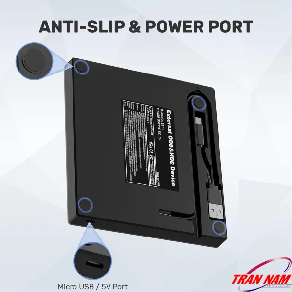Mặt đáy ổ đĩa quang Unitek T1037A: 4 chân cao su chống trượt góc bo tròn và cổng Micro-USB 5V để cấp nguồn phụ khi laptop yếu pin — nhãn chứng nhận RoHS, CE, FCC