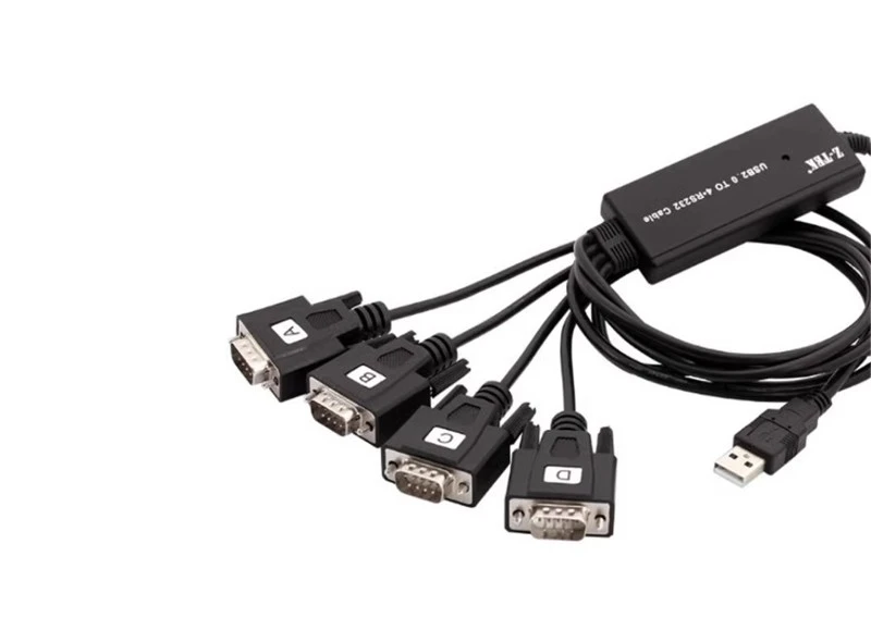 Cáp Z-TEK ZE791 — Toàn Cảnh Hub, 4 Đầu DB9 A/B/C/D Và USB-A Toàn cảnh cáp Z-TEK ZE791 góc studio — hub box trung tâm chip Prolific PL2303, 4 đầu DB9 male label A B C D xếp bậc thang, đầu USB-A 2.0 cấp nguồn bus-powered