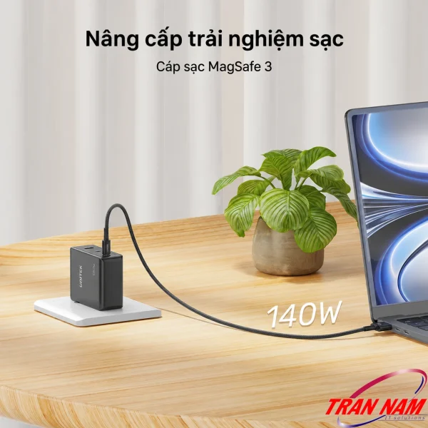 Cáp sạc Unitek C14121BK kết nối củ sạc USB-C với MacBook qua cổng MagSafe 3